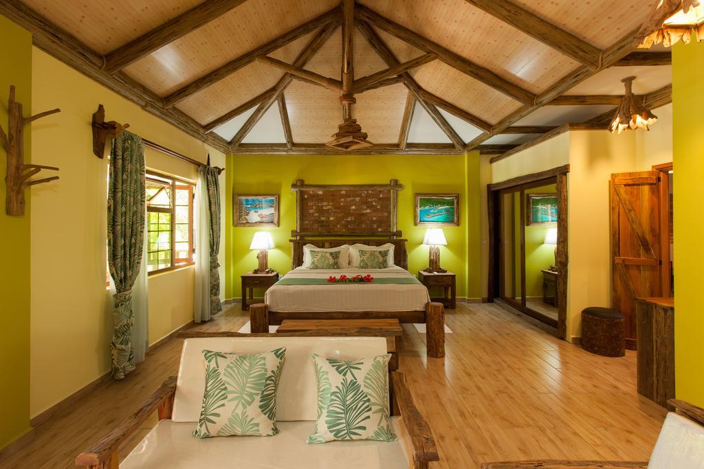 Anse Severe Beach Villas ラ・ディーグ島 エクステリア 写真