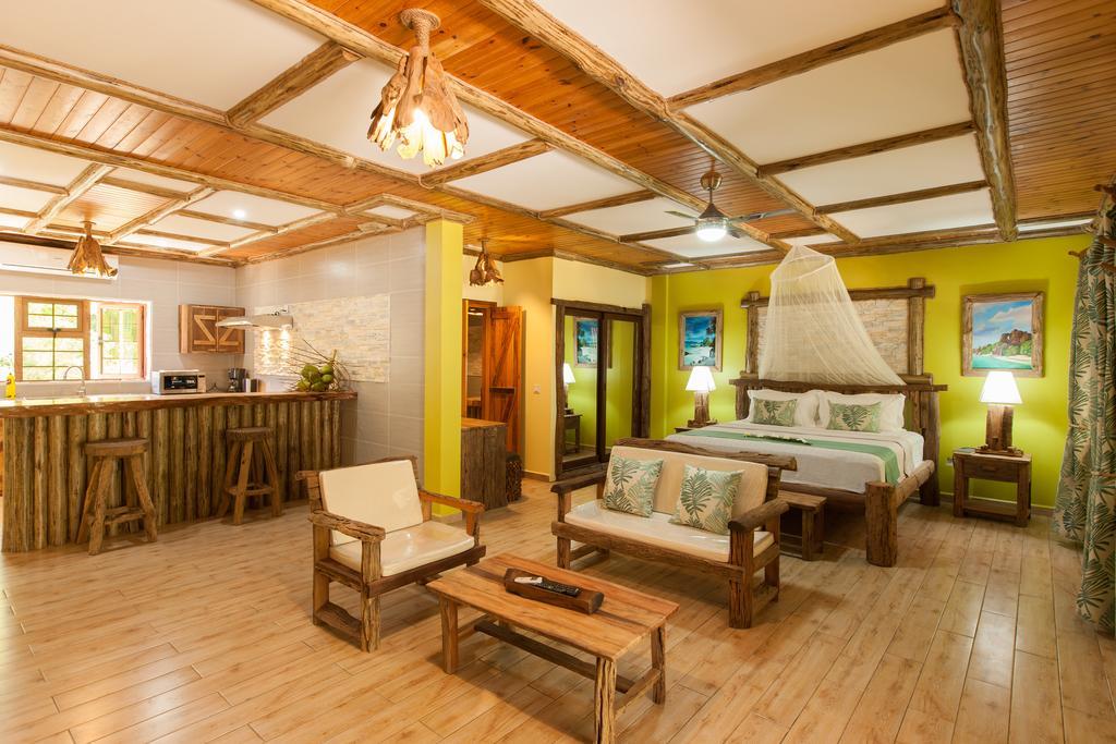 Anse Severe Beach Villas ラ・ディーグ島 エクステリア 写真