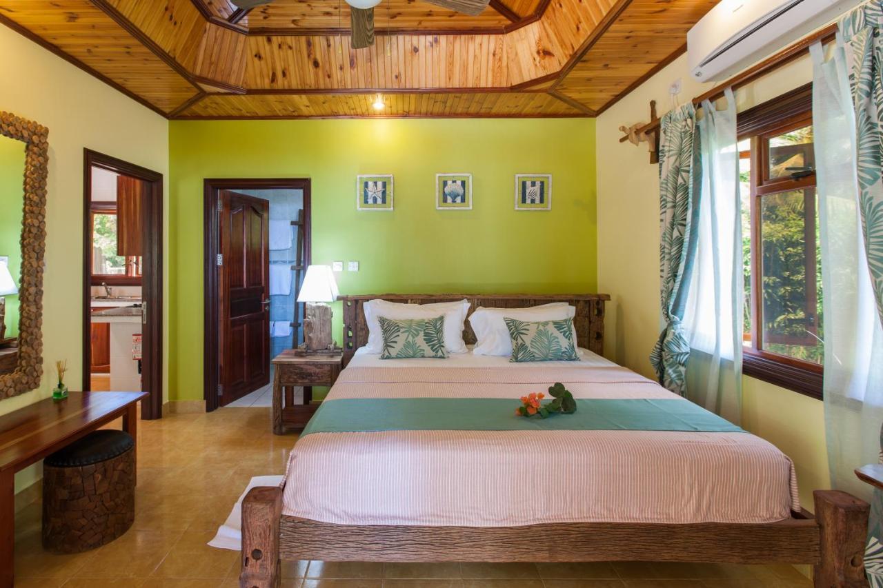 Anse Severe Beach Villas ラ・ディーグ島 エクステリア 写真